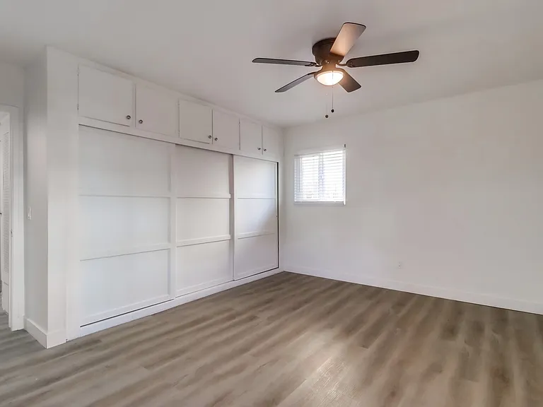 8650 Hurlbut St — Photo 16