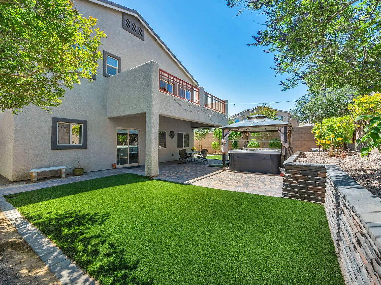 Blue Cliffs Ave, Henderson — Photo 3