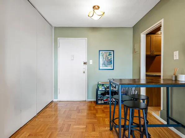 107-40 Queens Boulevard image 5 of 19