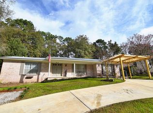 413 Frederick Ave, Fairhope, AL 36532