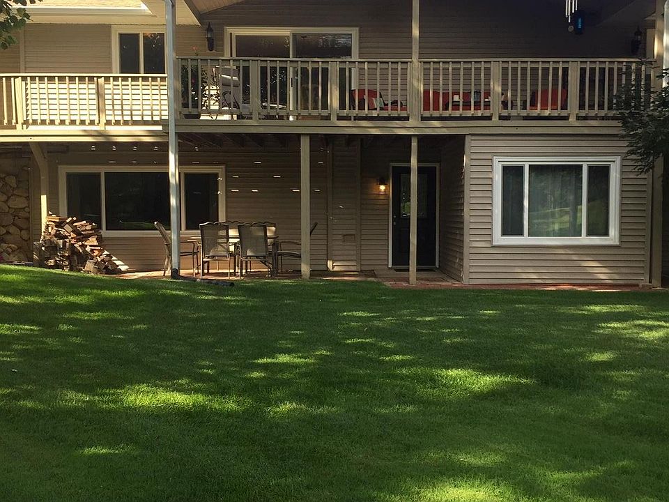 2nd image of 16756 Hampton Dr