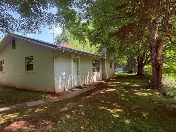 937 Misty Valley Rd, Friendsville, TN 37737