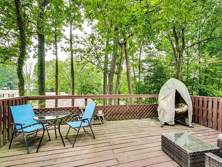 4704 Lance Ct — Photo 21