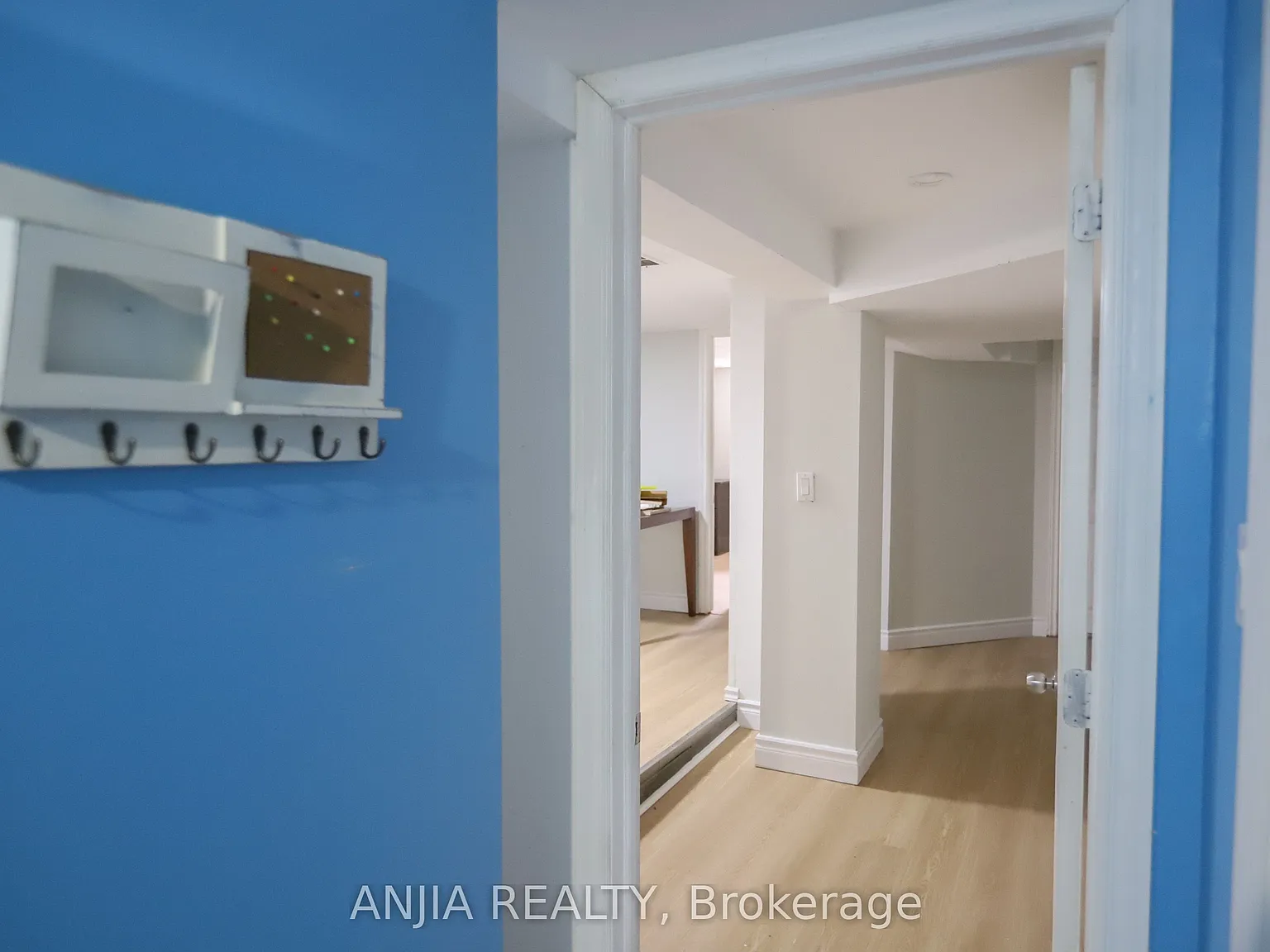 2 bed, $1,800 — Photo 3