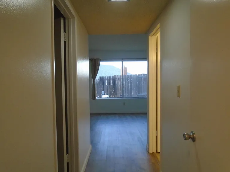 6321 Benhurst Ct — Photo 16