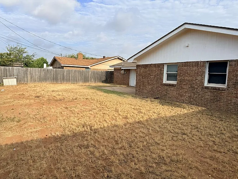 4425 Humble Ave — Photo 27