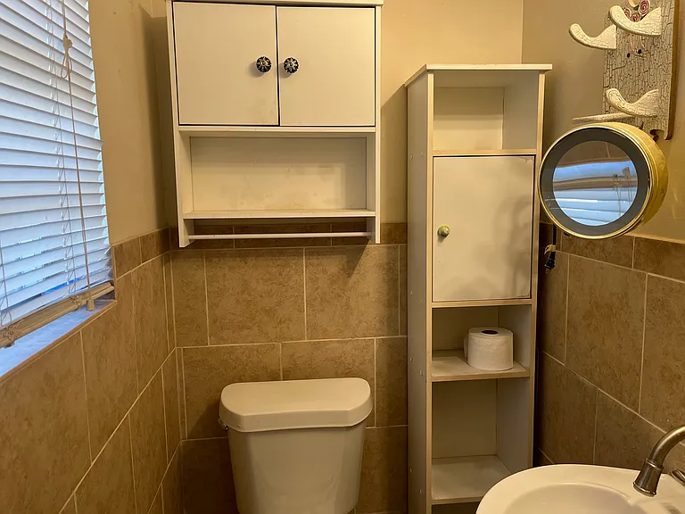 1331 W Hayes St — Photo 24
