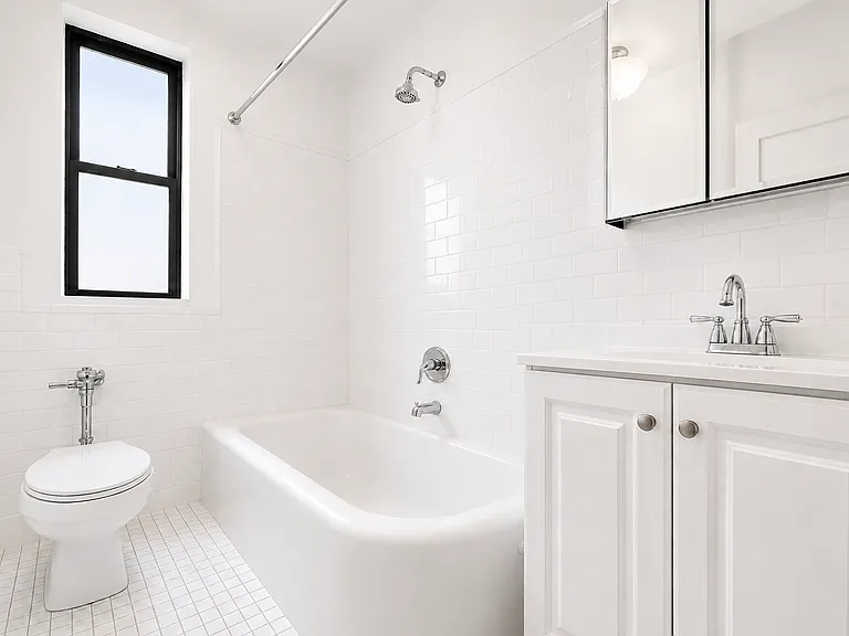 652 W 163rd St #35 — Photo 9