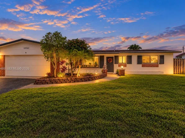 11941 NW 23rd St, Pembroke Pines, FL 33026