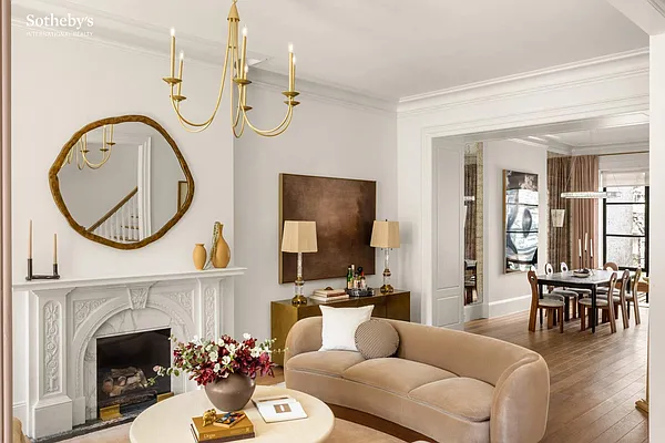 Sold by Sotheby's International Realty | media 9