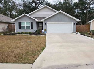 9470 Lutoo Ln, Pensacola, FL 32526