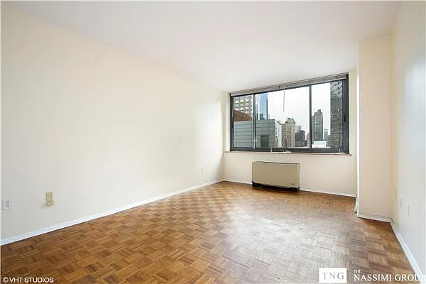 Rented by TNG Nassimi Realty | media 10