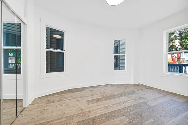 Rented by LandSeair Real Estate Group | media 13