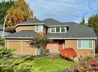 3254 NE 100th St, Seattle, WA 98125