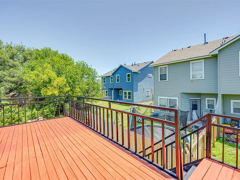 1707 Overhill Dr — Photo 23