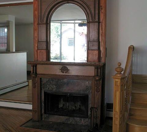 5th image of 2036 N Emerson St