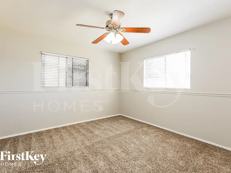 2025 W Campbell Ave — Photo 12