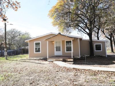 22433 Guillotine, Von Ormy, TX, 78073