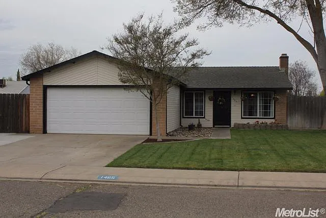 1465 Denise Dr photo 1