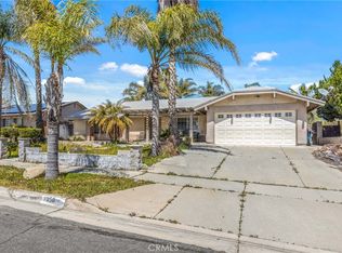 1050 W Moffatt St, Rialto, CA 92377