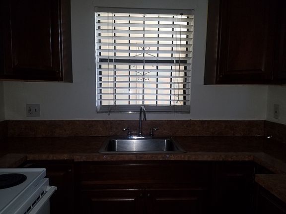 4th image of 13500 NE 3rd Ct APT 405