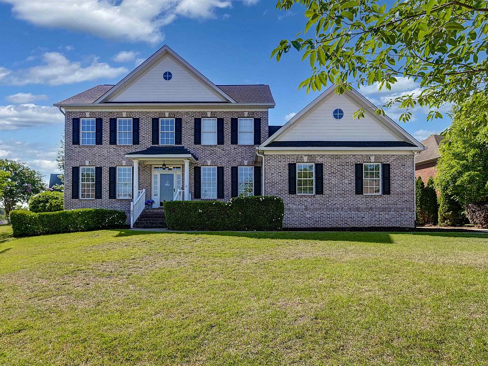 1st image of 447 Beaumont Park Cir