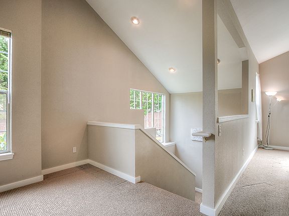 5th image of 15911 67th Ln NE Unit 6