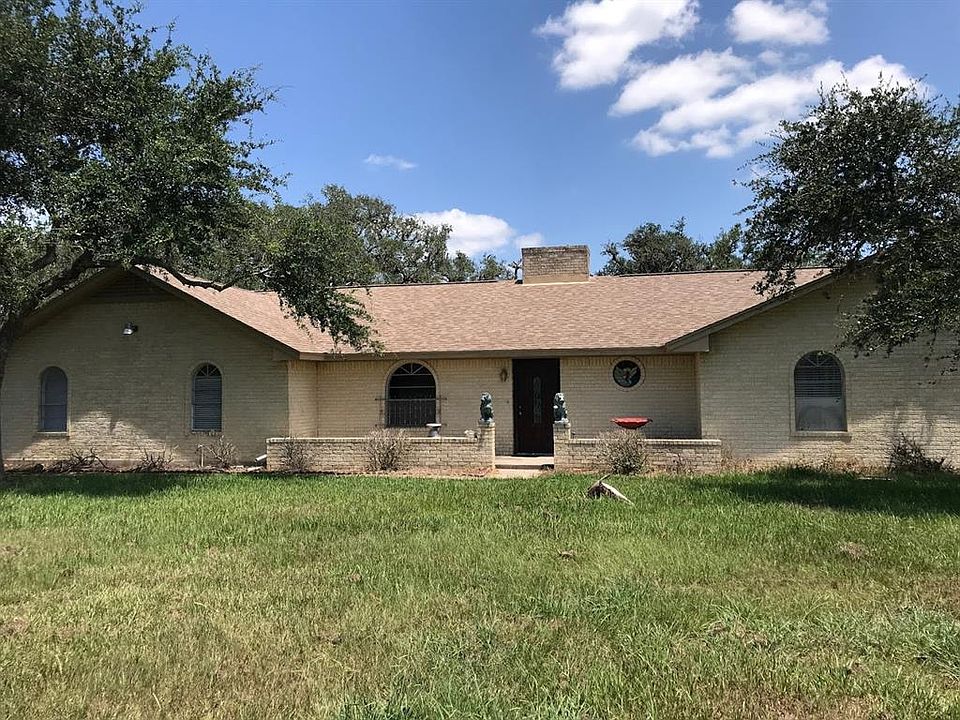 1st image of 313 Live Oak Ln