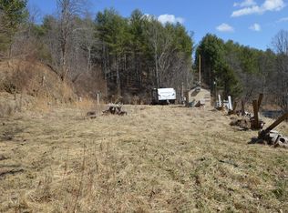 1617 Pot Rock Rd, Woodlawn, VA 24381