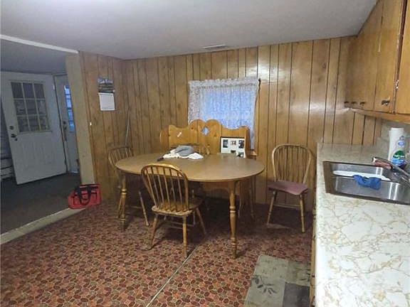 5th image of 5909 Diagonal Rd