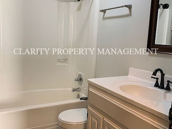5th image of 2218 Cloverleaf Cir SE