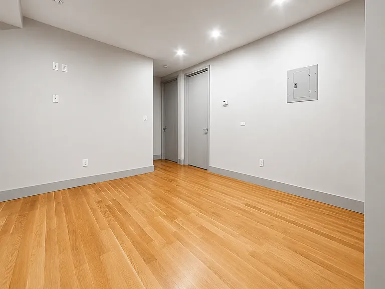 269 Kosciuszko St #2D — Photo 5