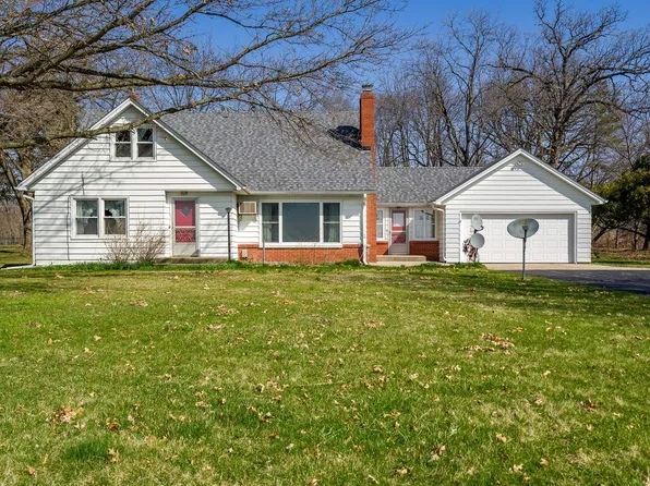 12407 Montague Rd, Winnebago, IL 61088