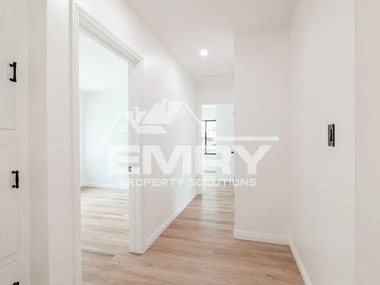 9135 Arrington Ave — Photo 7