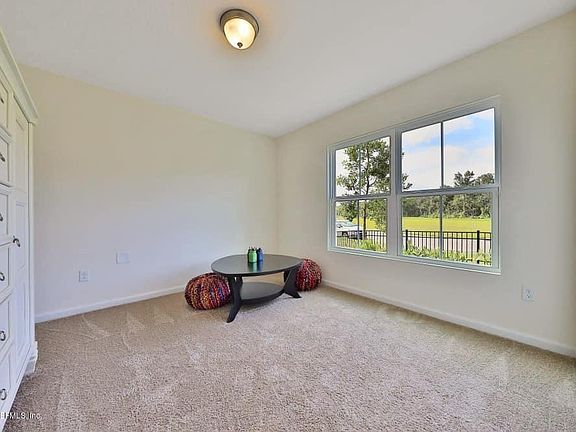 3rd image of 147 Sawmill Forest Ct