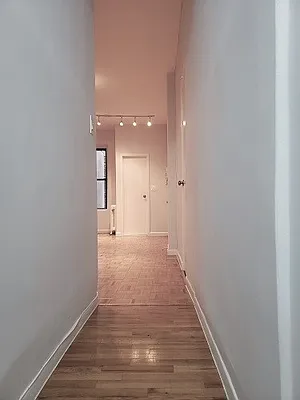 Rented by City Connections Realty | media 15