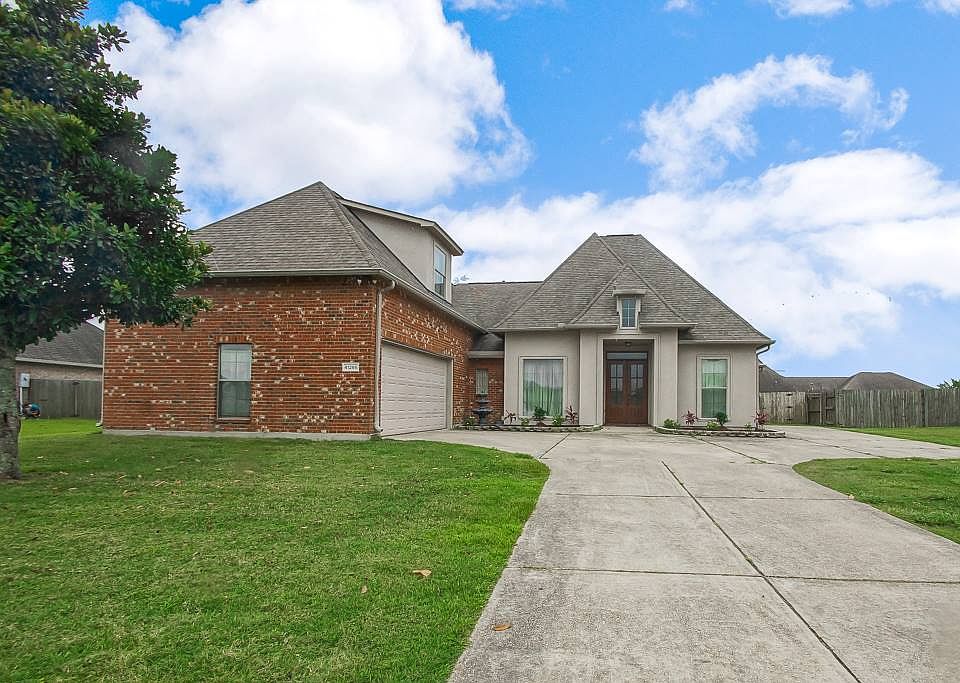 1st image of 41266 Knollwood Dr