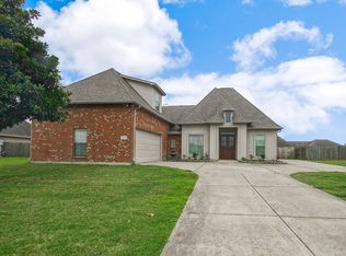 41266 Knollwood Dr, Sorrento, LA 70778
