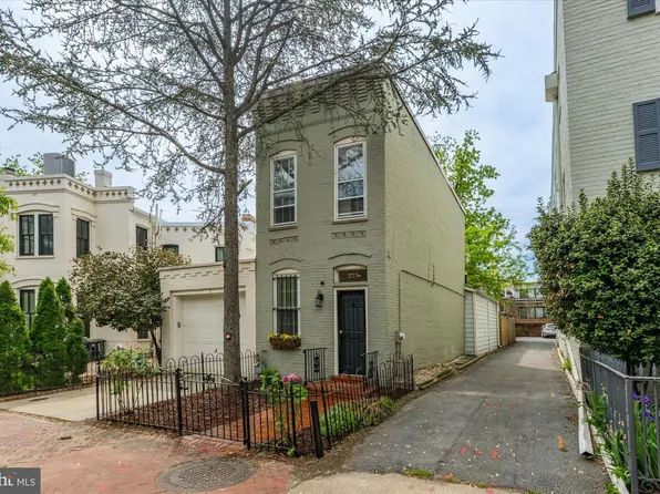 331 10th St SE, Washington, DC 20003