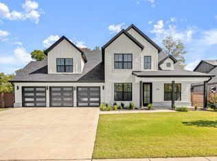 203 SW Autumn Hills Rd, Bentonville, AR 72712