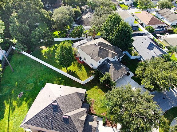 4th image of 2635 Queen Alberta Dr