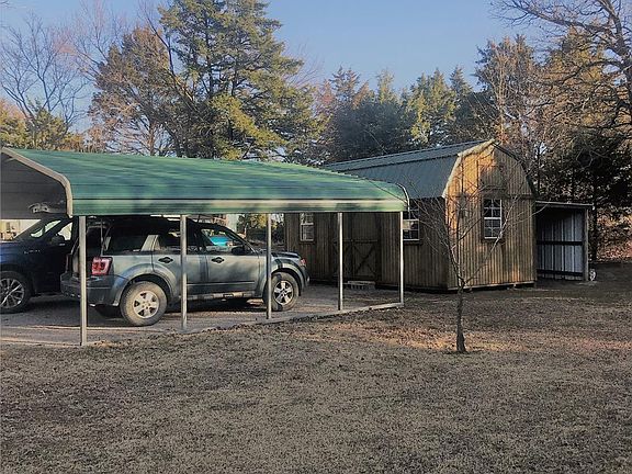 3rd image of 713 Five Lakes Dr