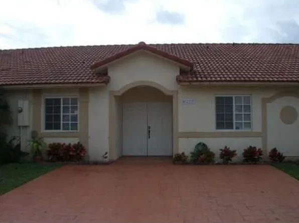 16222 SW 58th Ter, Miami, FL 33193