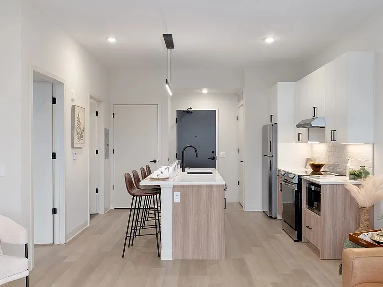Orris: Apartments and Townhomes — Photo 10