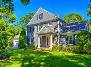 270 Santuit Rd, Cotuit, MA 02635