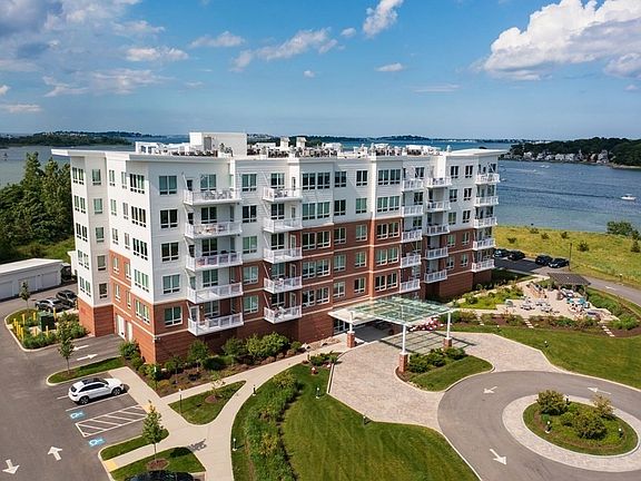2nd image of 130 Broad Reach #603