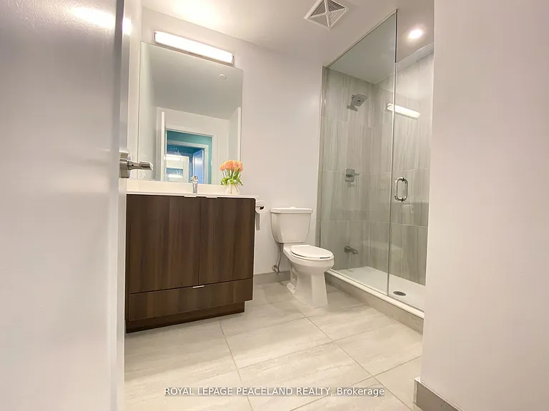 225 Village Green Sq #410 — Photo 11