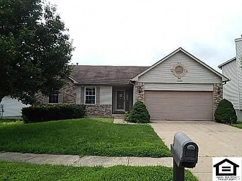 1244 Parmer Dr photo 1