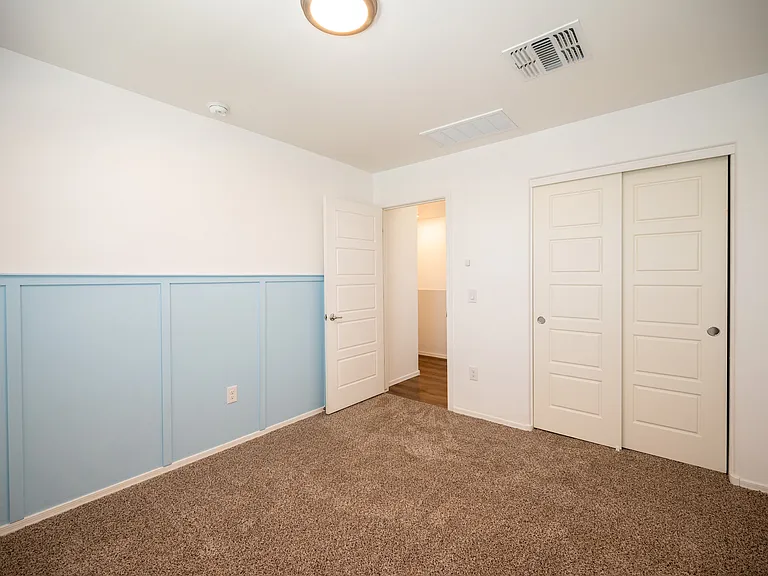2580 E Calle Palta — Photo 24