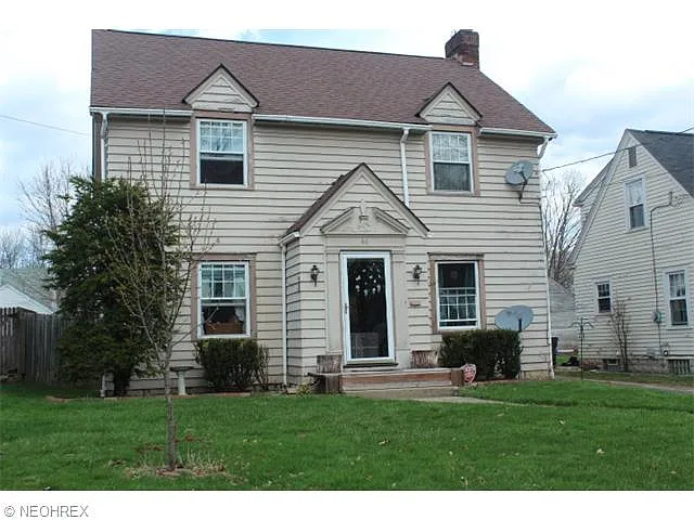 46 Clifton Dr photo 1